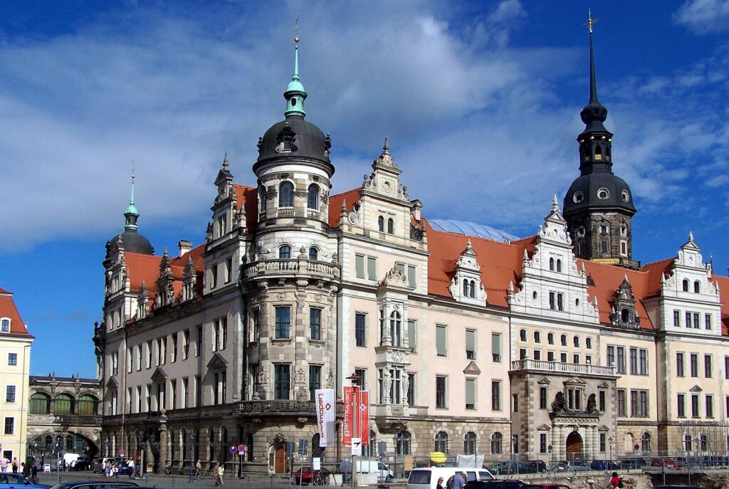 A pictureof the Dresden castle